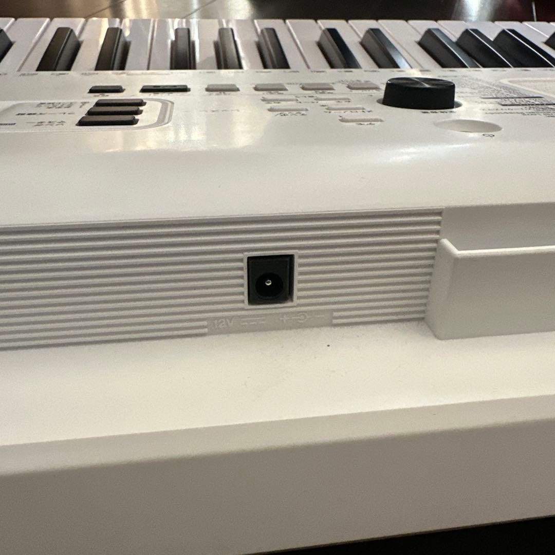 ヤマハ　キーボードEZ-300