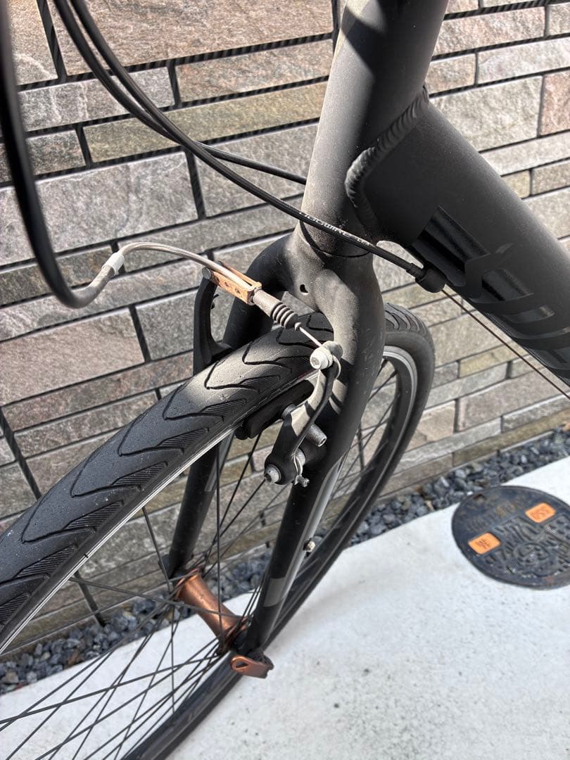 スペシャライズドSIRRUS SPORT クロスバイク　SPECIALIZED