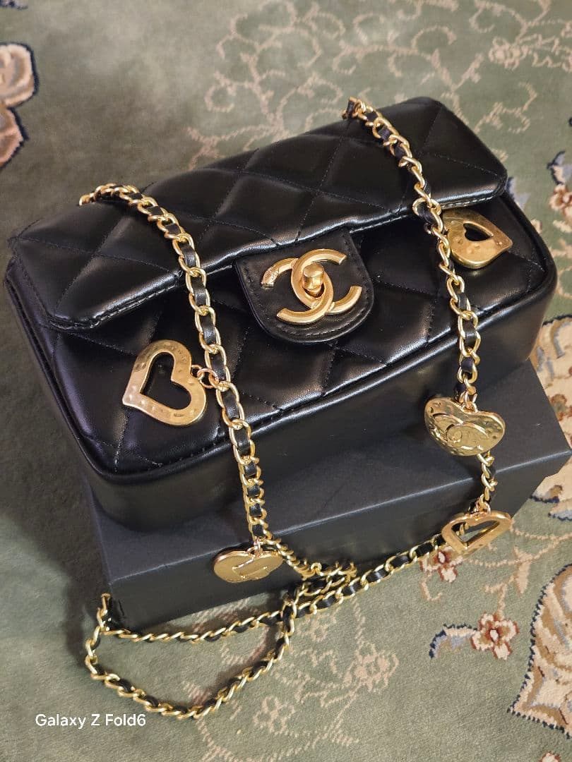 Chanel シャネル ビューティー ノベルティ ハートチャーム チェ