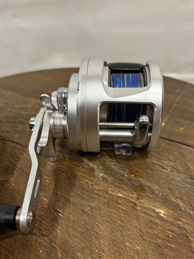 SHIMANO OCEA CALCUTTA 300HG シマノ　オシアカルカッタ