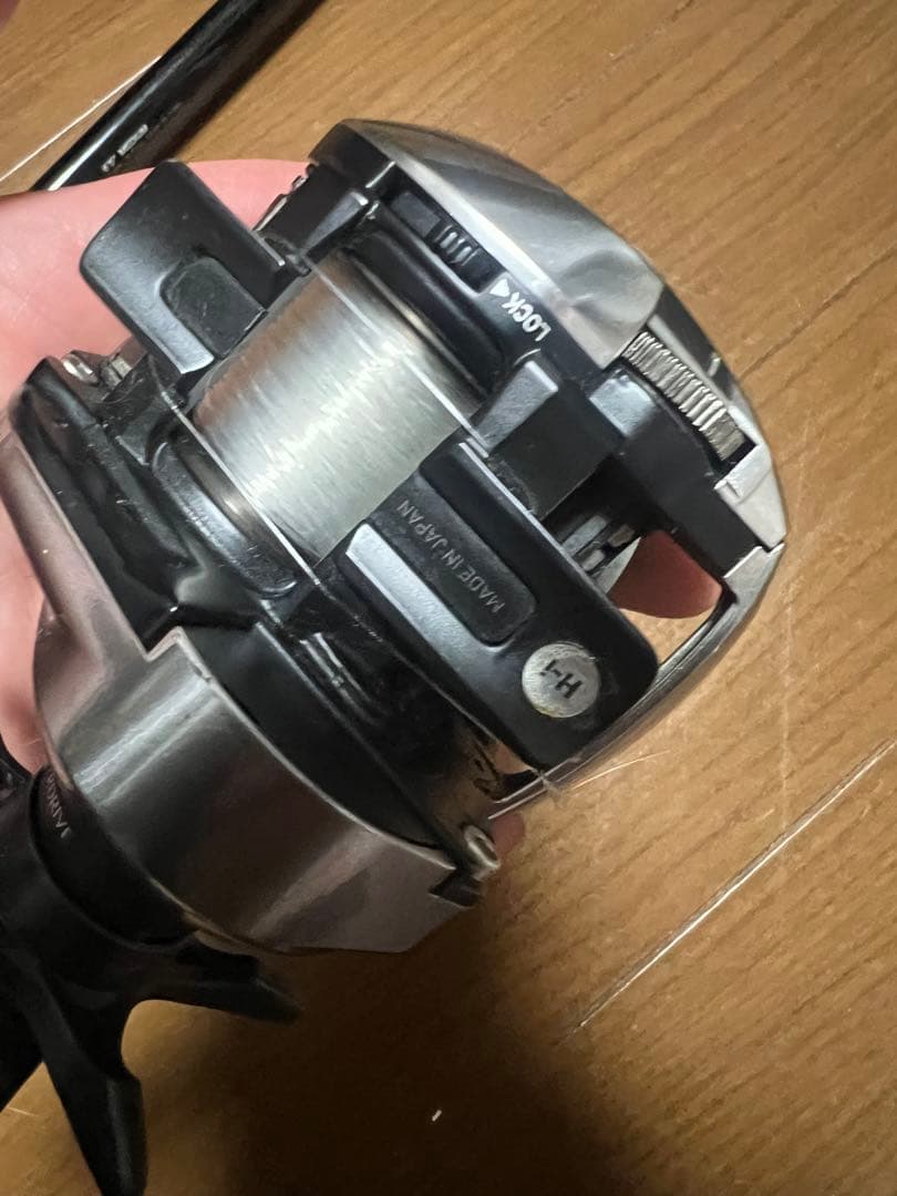 ジリオン SV TW 1000HLベイトリール