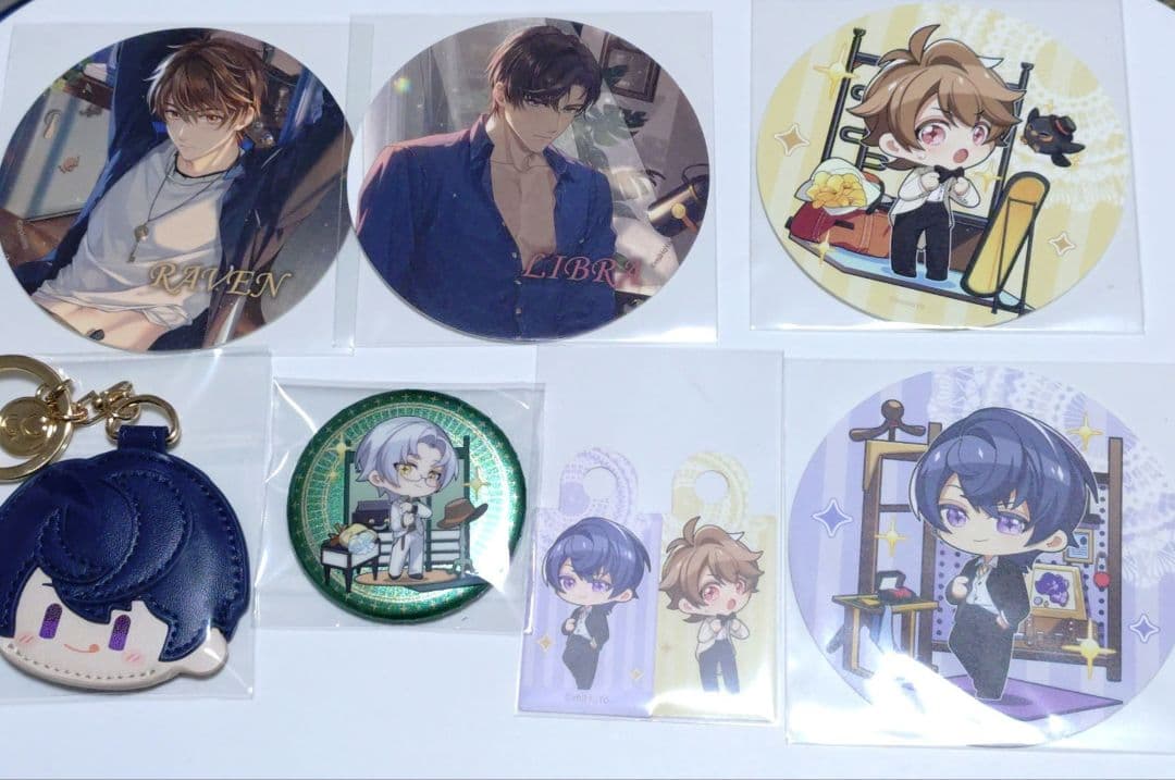 未定事件簿　グッズまとめ　ぬいぐるみ　ポーチ　缶バッジ　アクスタ　特典