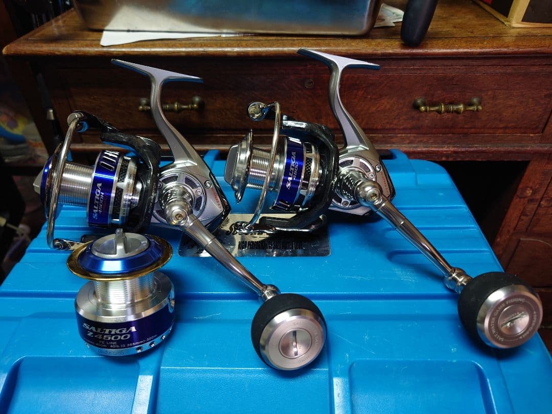 DAIWA 10ソルティガ4500h ２台 somハンドル スペアスプール