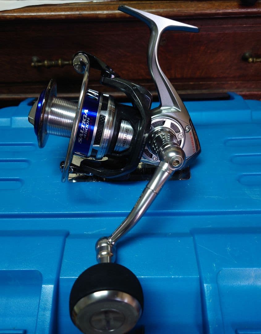 DAIWA 10ソルティガ4500h ２台 somハンドル スペアスプール