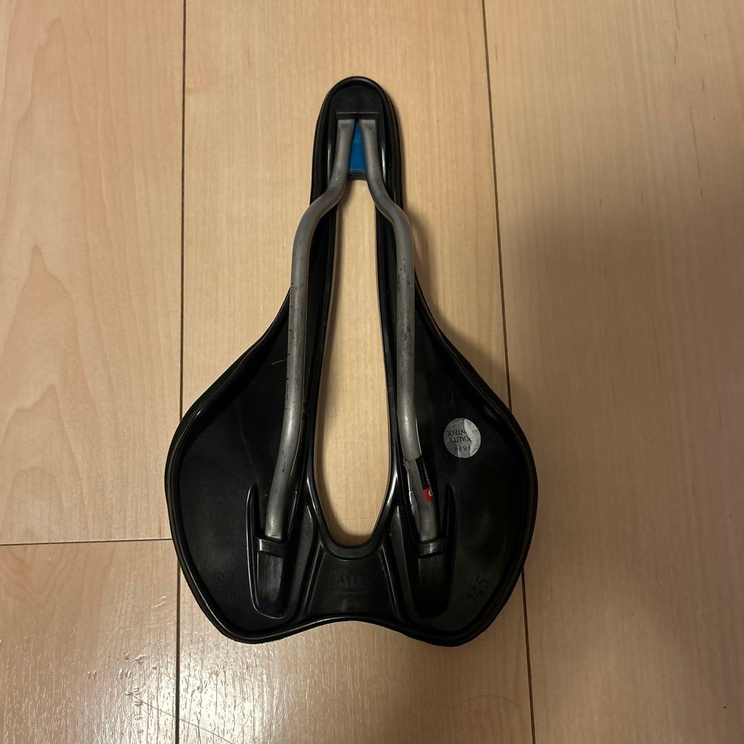 Selle Italia SLR BOOST ツール・ド・フランスモデル