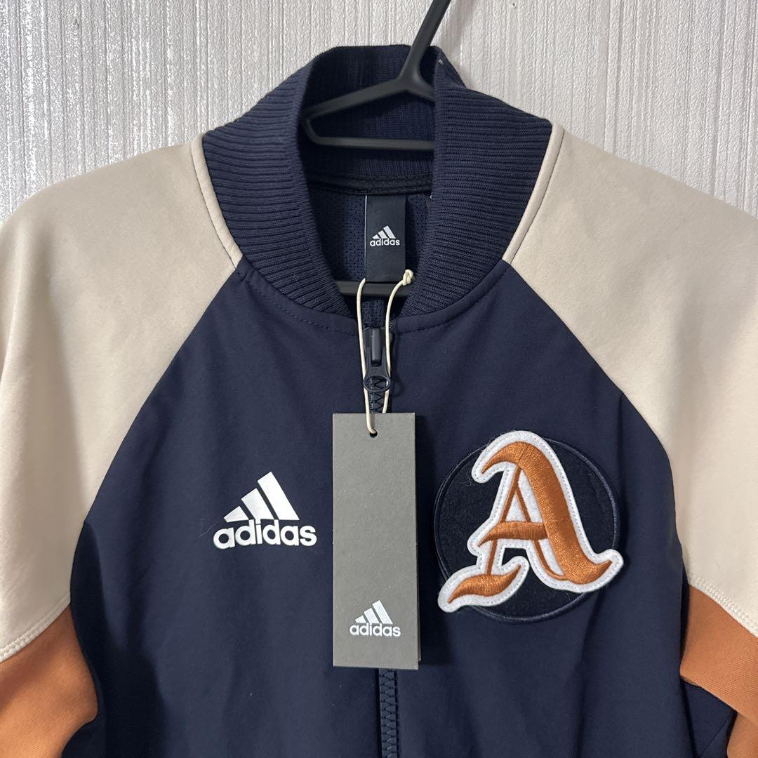 adidas VRCTジャケット FWT37 スポーツウェア Man着用