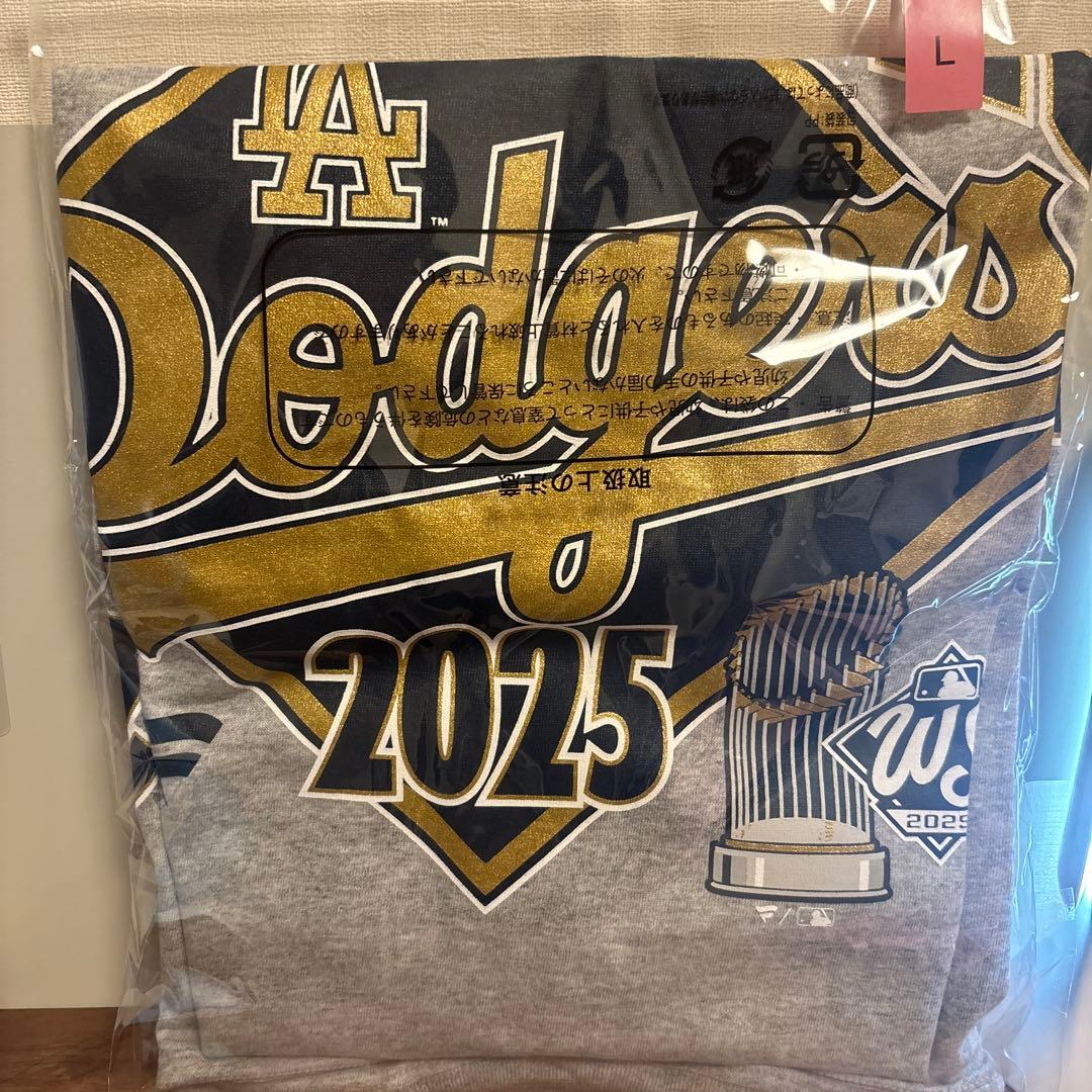 公式 新品 ドジャース ワールドシリーズ 2025 優勝記念 Tシャツ Lサイズ