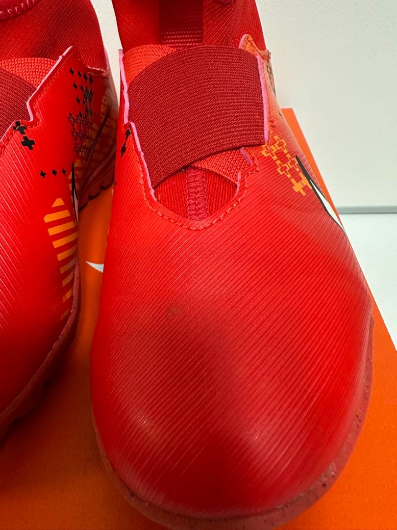 NIKE サッカー　エアズーム ハイカット　トレシュー　TF 22.5cm