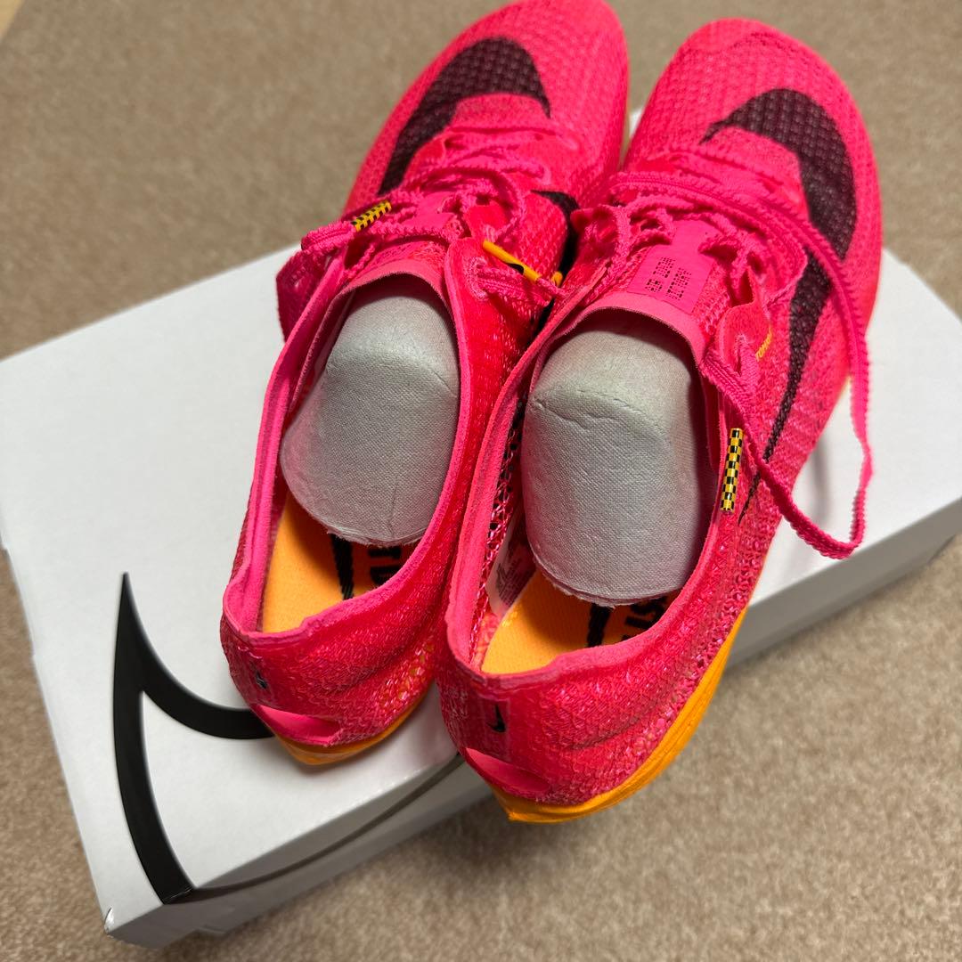 Nike スパイク　エアズームヴィクトリー