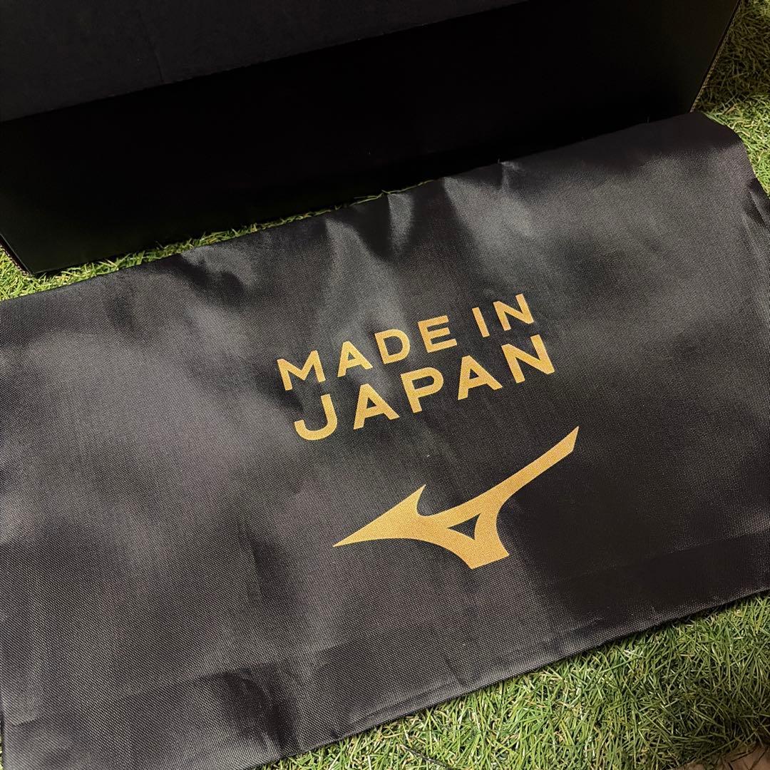 ミズノ モレリアネオ4 Japanシルバー限定カラー　25.5