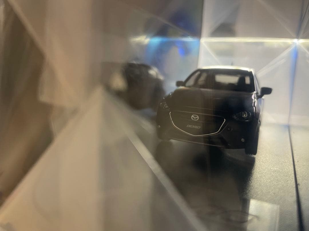 MAZDA DEMIO 1/43 ミニカー スモーキーローズマイカ+おまけ