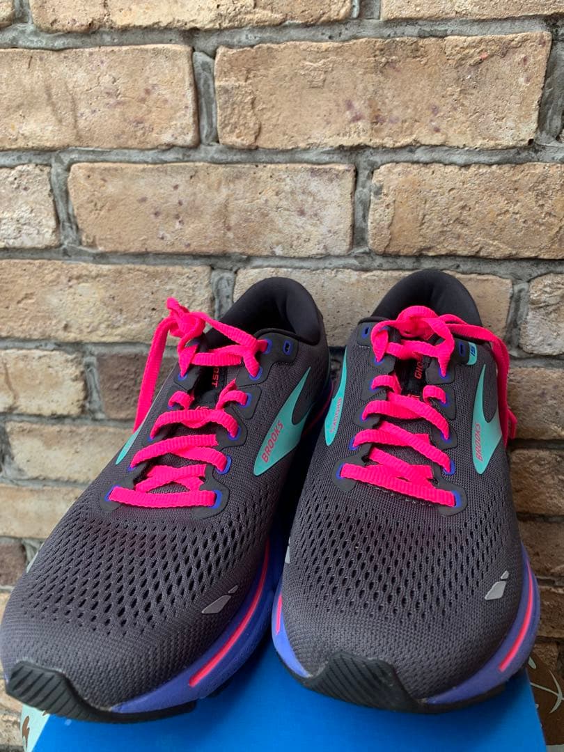 正規品25cm美品！Brooks Ghost 15 レディース スニーカー 8
