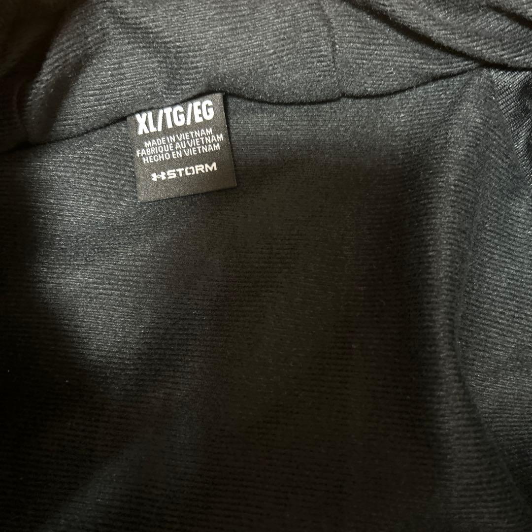Under Armour 黒 ベンチコート　新品未使用品