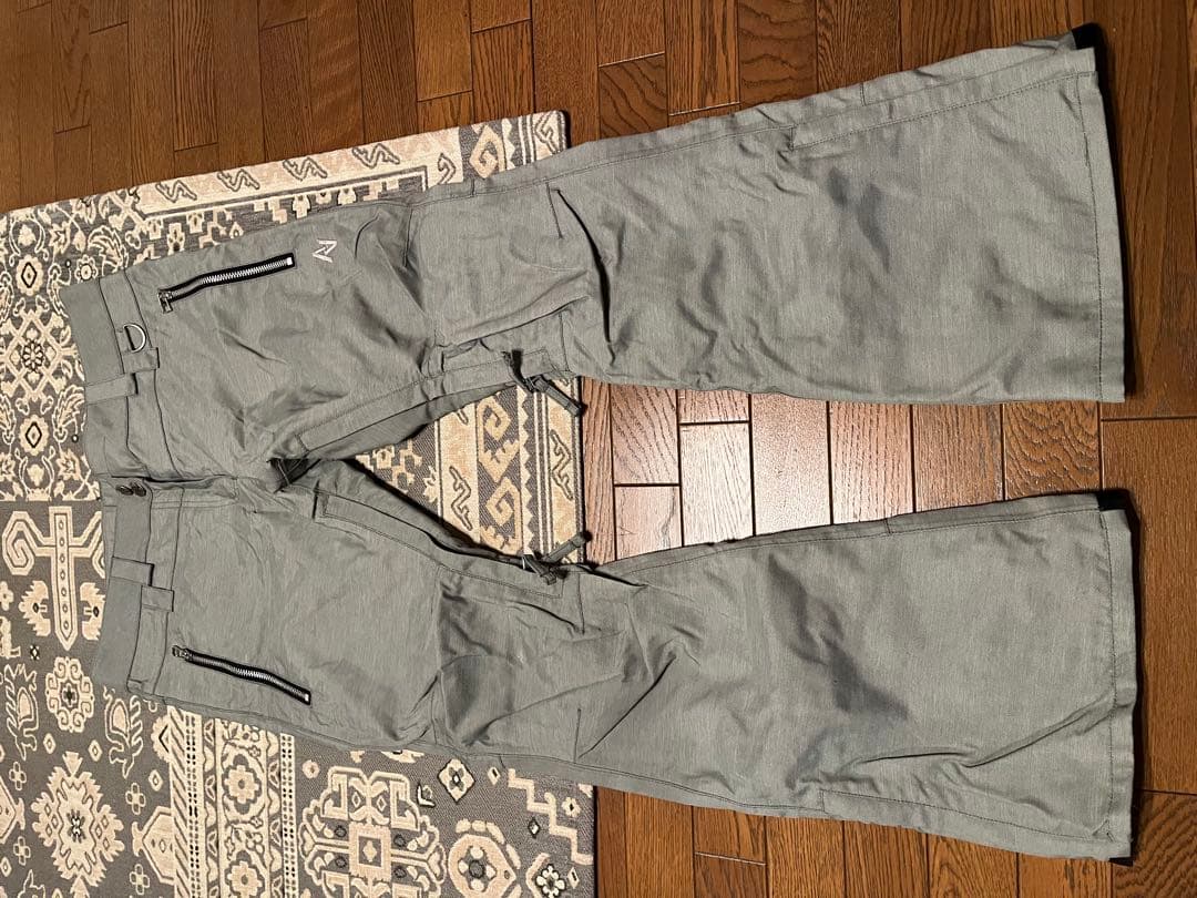 【値下げ中】スノーボードウェア上下セット（AA HARDWEAR)