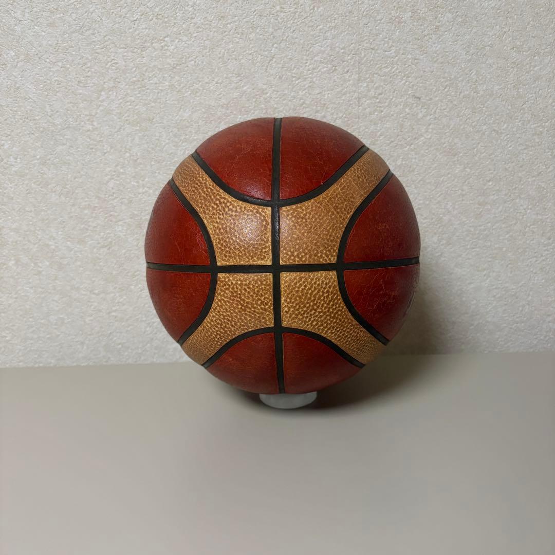 モルテン FIBA公式球　天然皮革 バスケットボール B7G5000