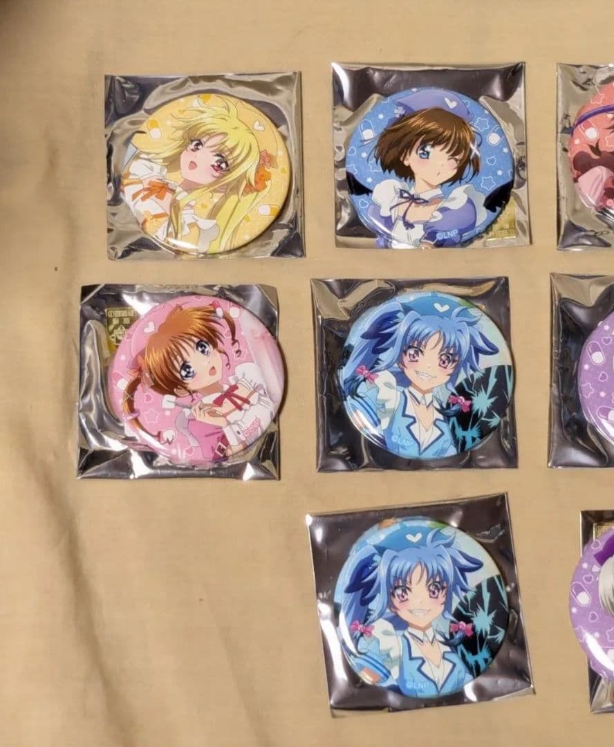 魔法少女リリカルなのは 缶バッジ　コレクション ナース　限定　ドンキ
