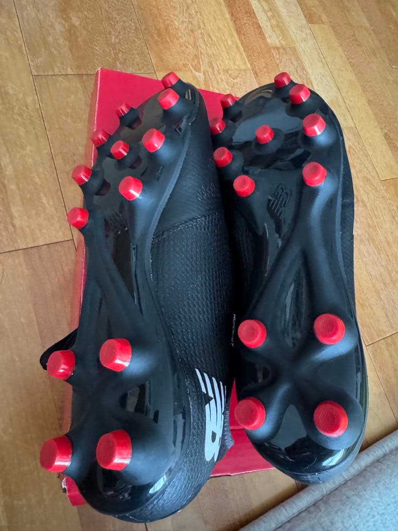 新品　未使用　New Balance Furon サッカーシューズ