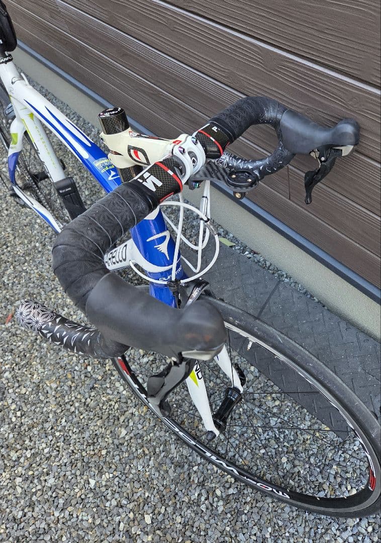 PINARELLO ロードバイク ホワイト/ブルー　静岡県内自己配送します。
