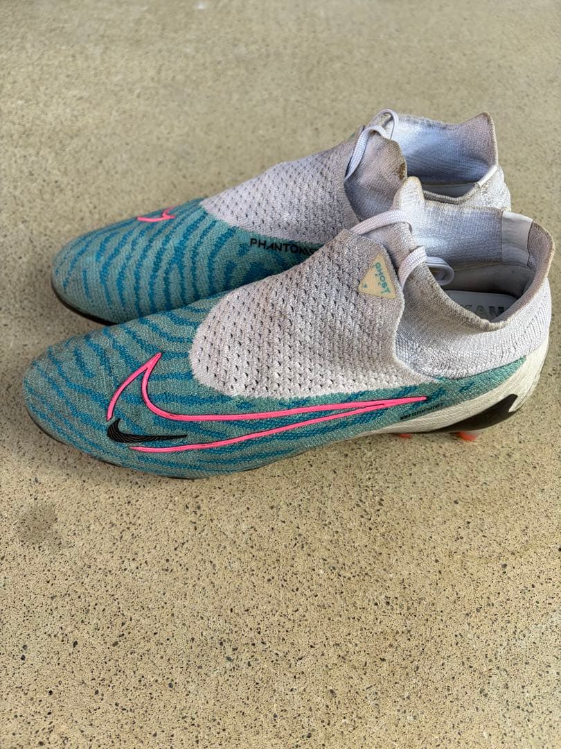 Nike Phantom gx エリート　サッカーシューズ 青/ピンク26センチ