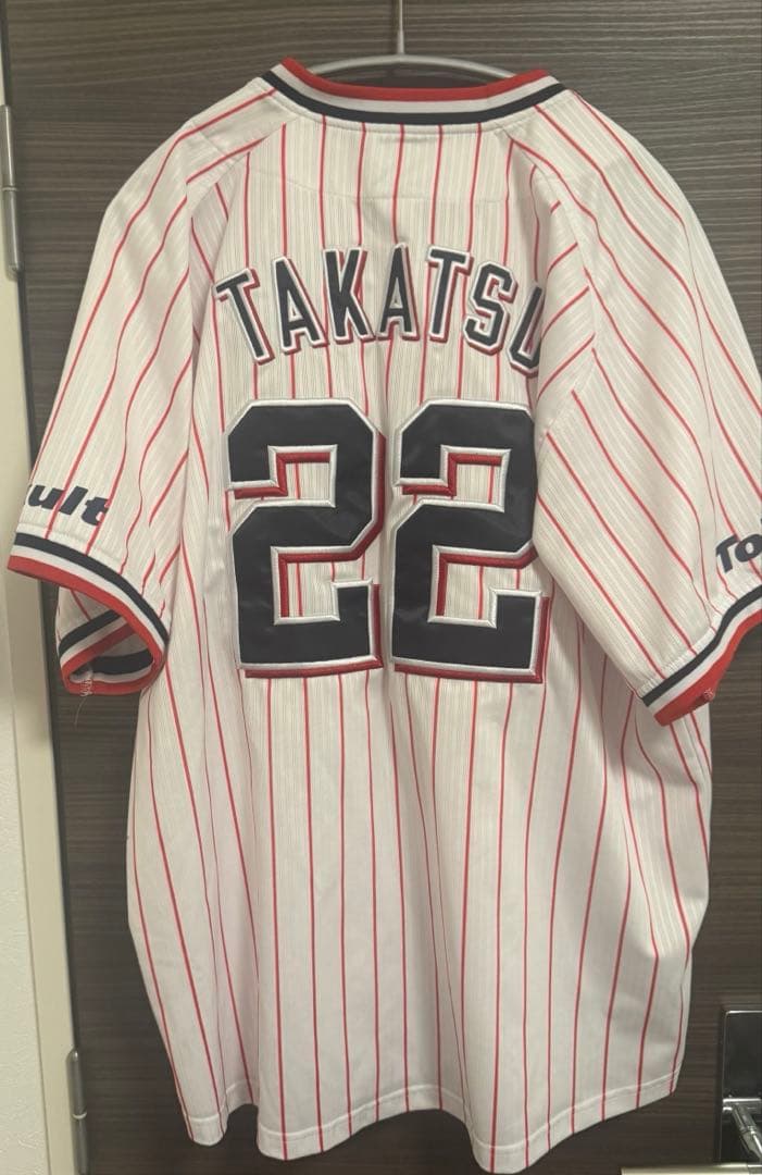 東京ヤクルトスワローズ 高津臣吾監督 レプリカユニフォーム　ホーム　Lサイズ