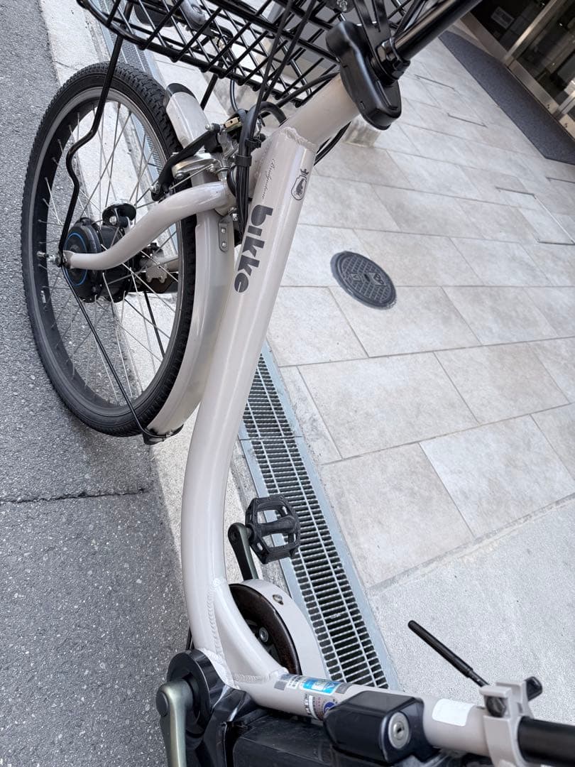 子供乗せ　BIKKE ブリヂストン　電動アシスト自転車 チャイルドシート付き