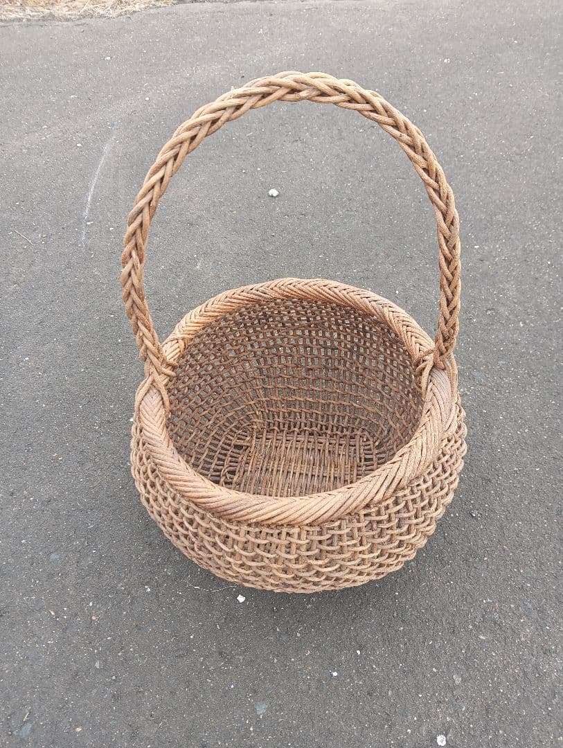 あけび　持ち手つきかご　あけびかご　古道具