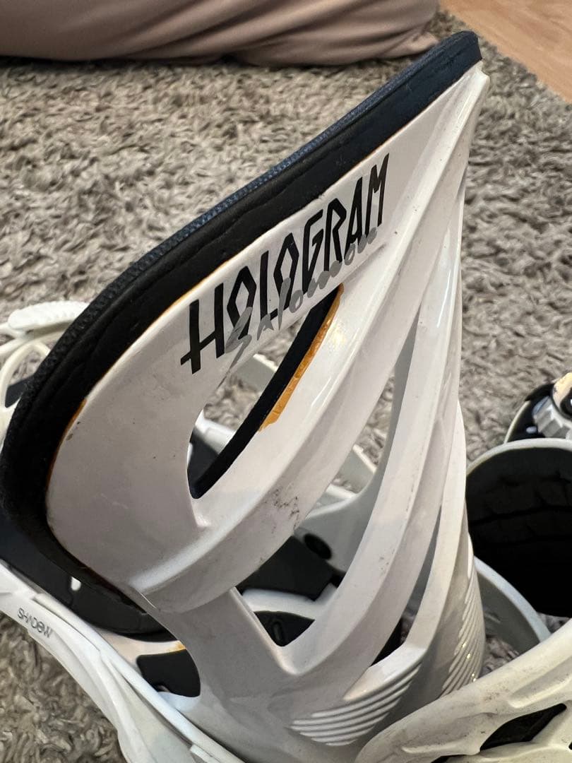 Salomon HOLOGRAM サイズM