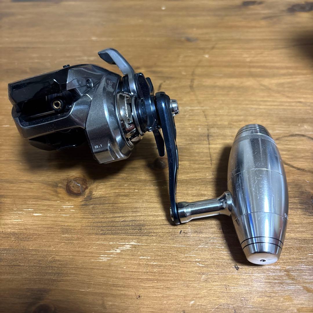 SHIMANO グラップラープレミアム151 ベイトリール シルバー/ブラック