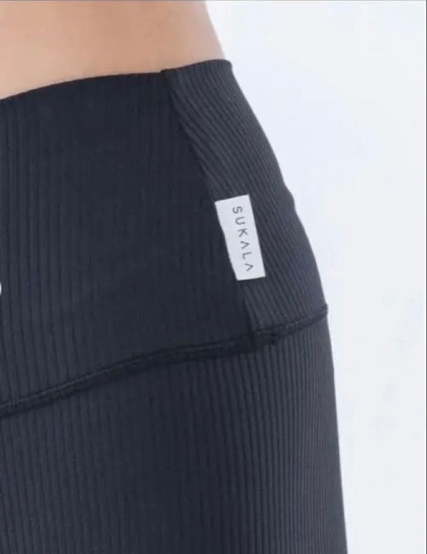★ゲリラSALE★新品　LAVA SUKALA ヨガ　上下セット　M L セット