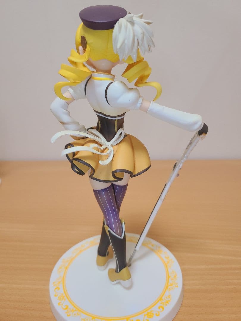 魔法少女まどか☆マギカ　巴マミ　フィギュア+チャーム 7点セット