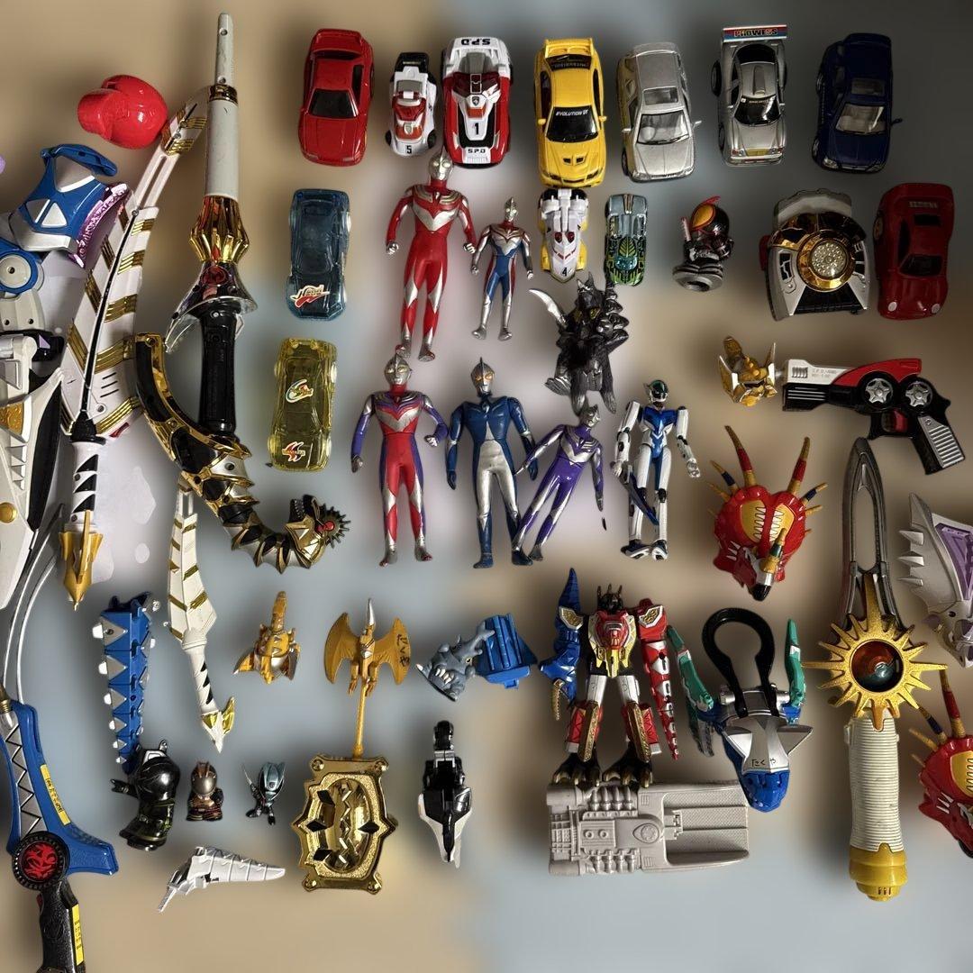 P*G様 特撮フィギュア・ミニカー 大量まとめ売り ウルトラマン 仮面ライダー