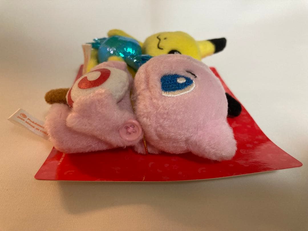 ボタンdeキュン！指人形 ピカチュウ＆ミュウ