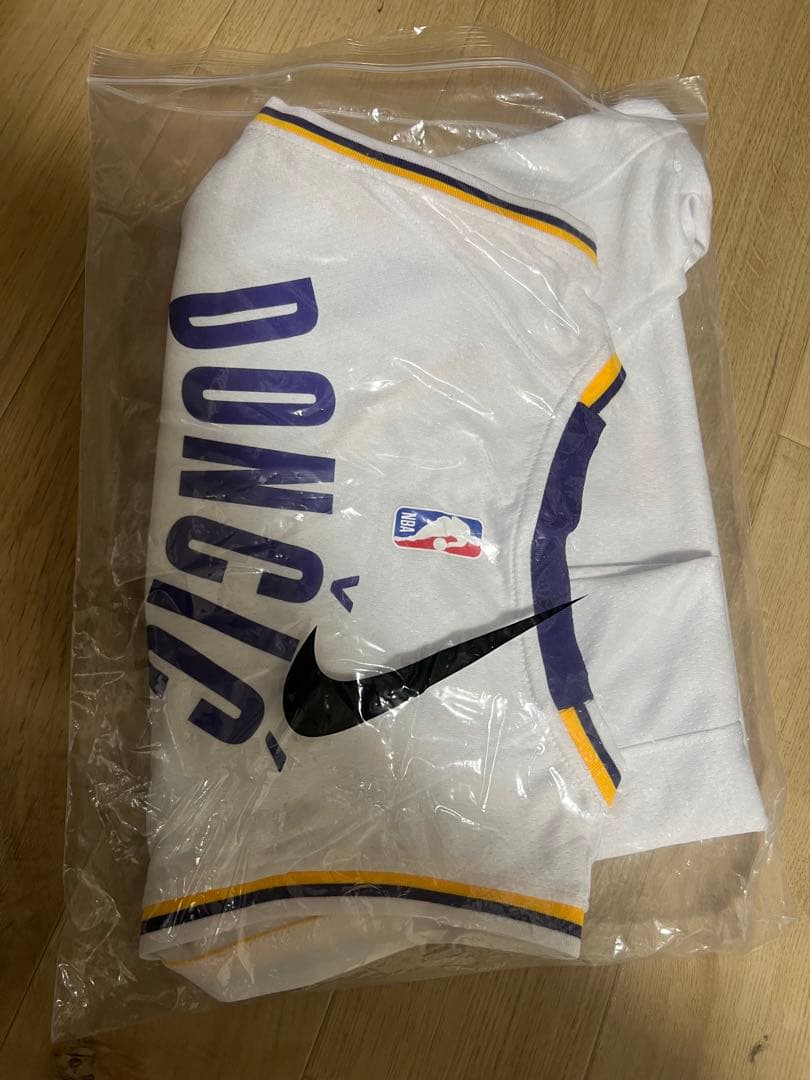 NBA Lakers LUKA DONČIĆ 77 レイカーズ　ジャージ XL