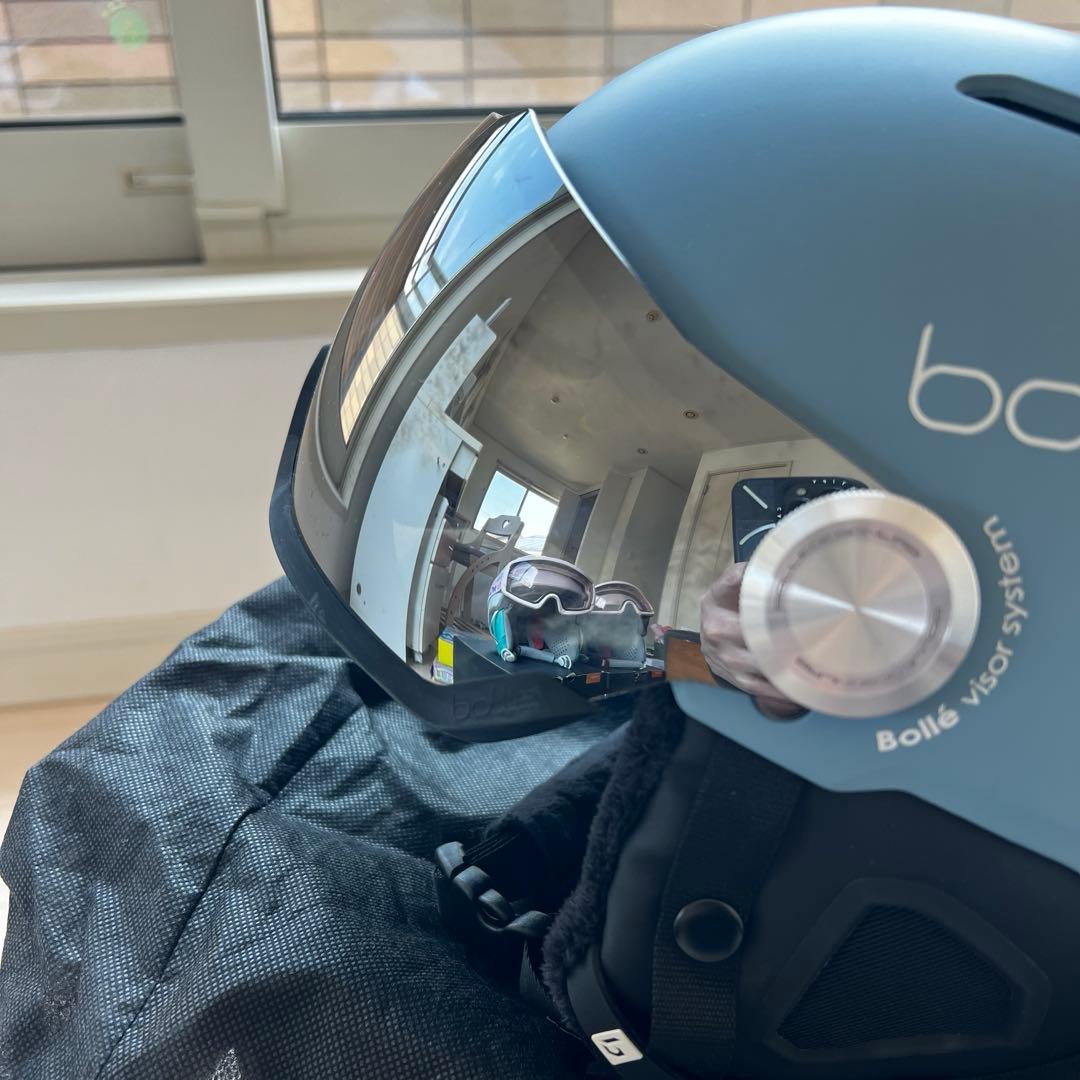 Bollé Might Visor スキー バイザー付きヘルメット