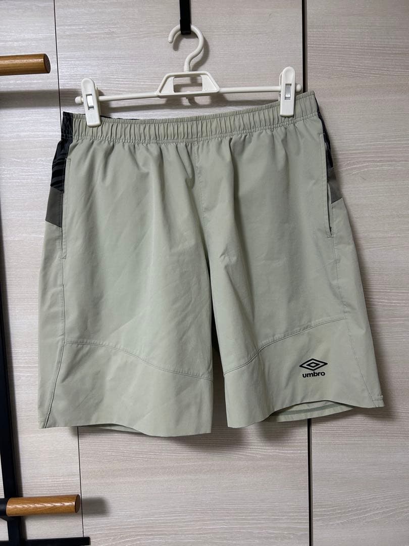 umbro The third セットアップ ベージュ