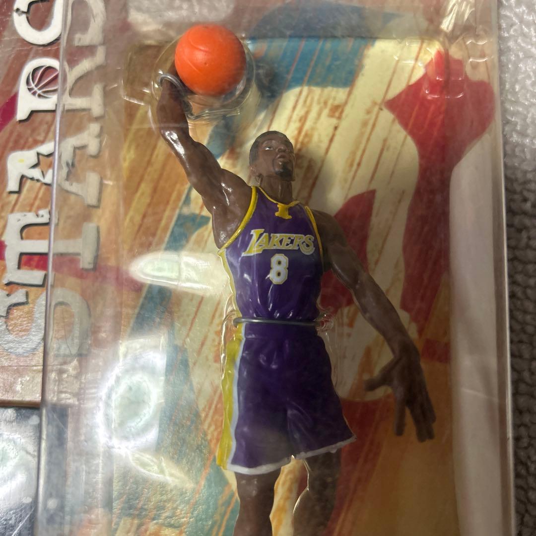 NBA コービー・ブライアント フィギュア