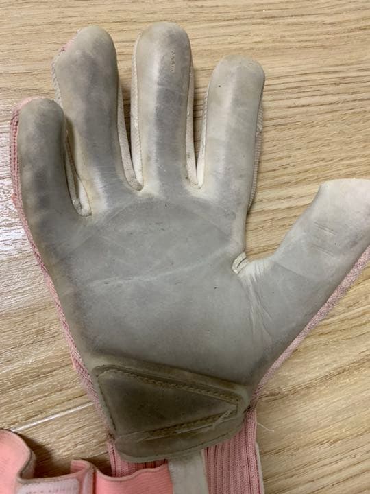 キーパーグローブ