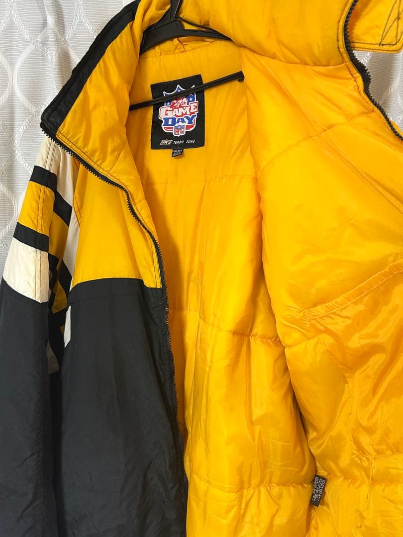 【古着】Pittsburgh Steelers ナイロンジャケット