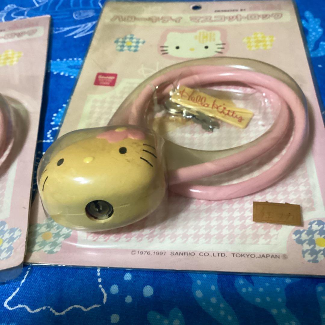 3774ハローキティマスコットロック