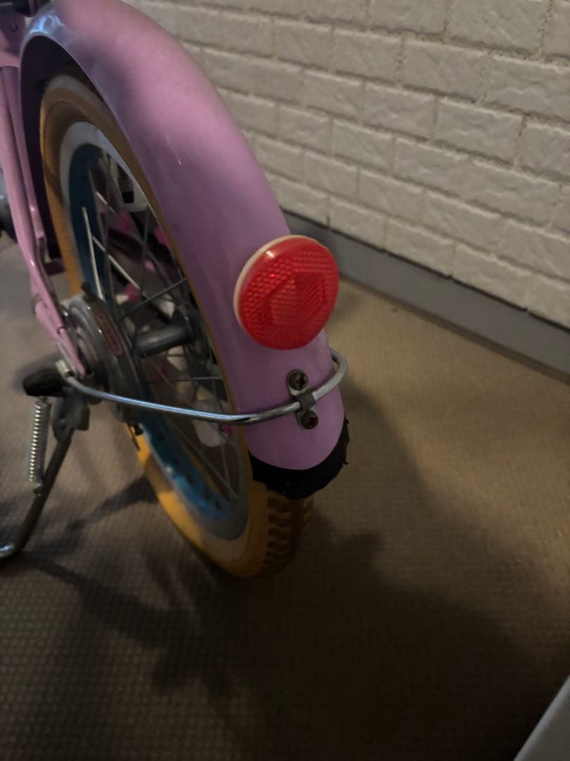 ボンボンリボンちゃん　16インチ　ピンクの幼児用自転車 キャラクター付き