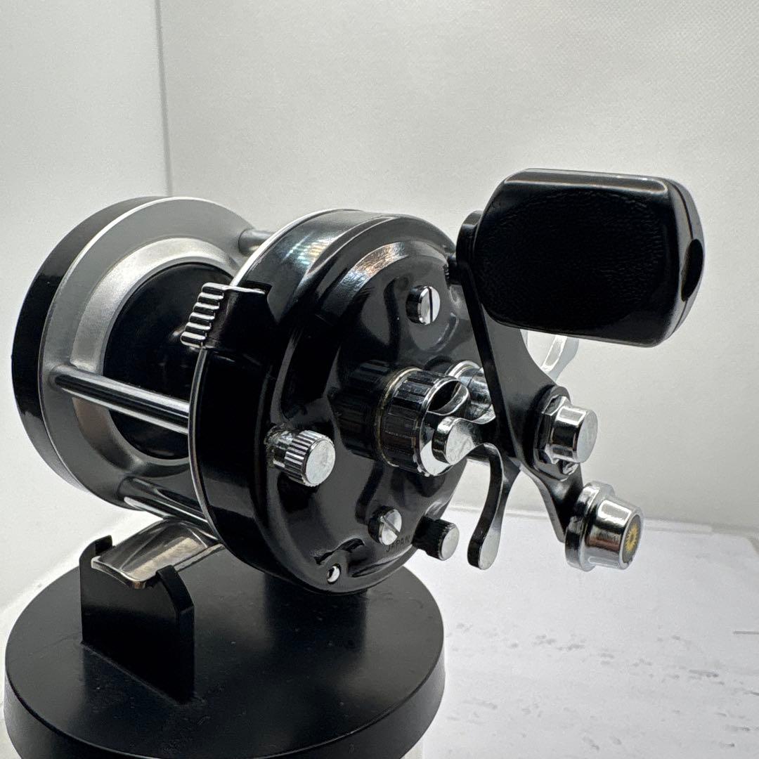 Daiwa ミリオネア3Ｈベイトリール 専用袋付き