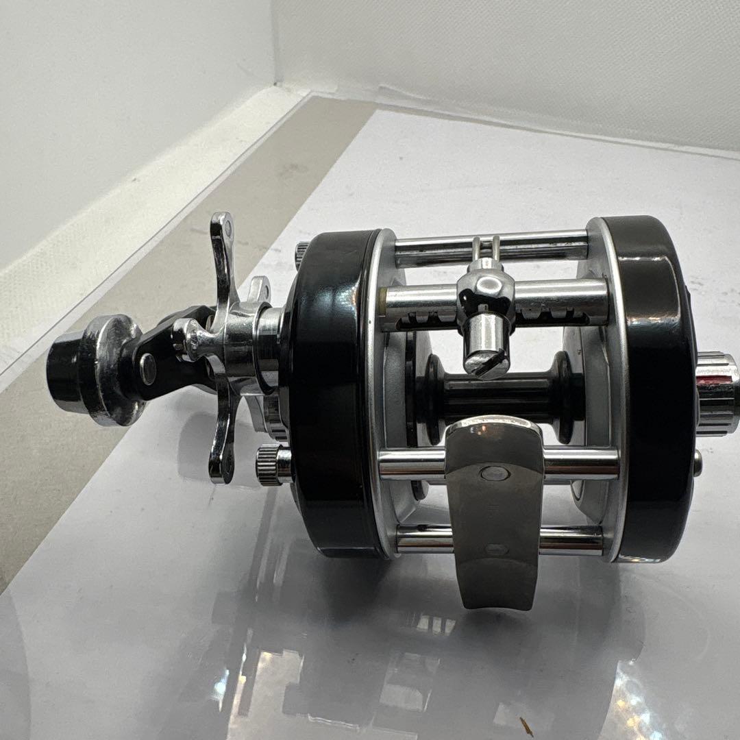 Daiwa ミリオネア3Ｈベイトリール 専用袋付き