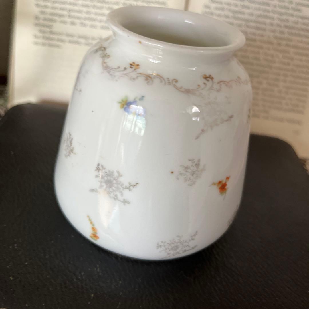 イギリスアンティーク　フラワーベース　花器　ハンドペイント　バラ　花瓶