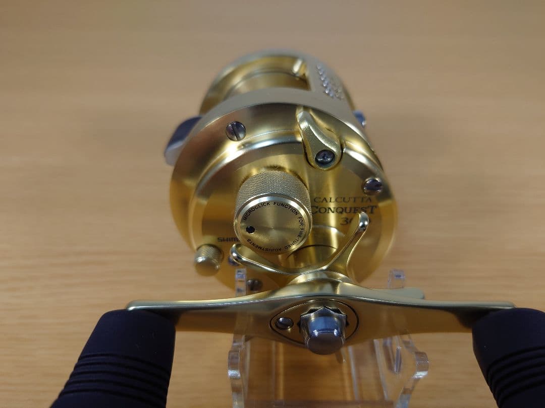 シマノ 01カルカッタ コンクエスト300 動作確認済 美品