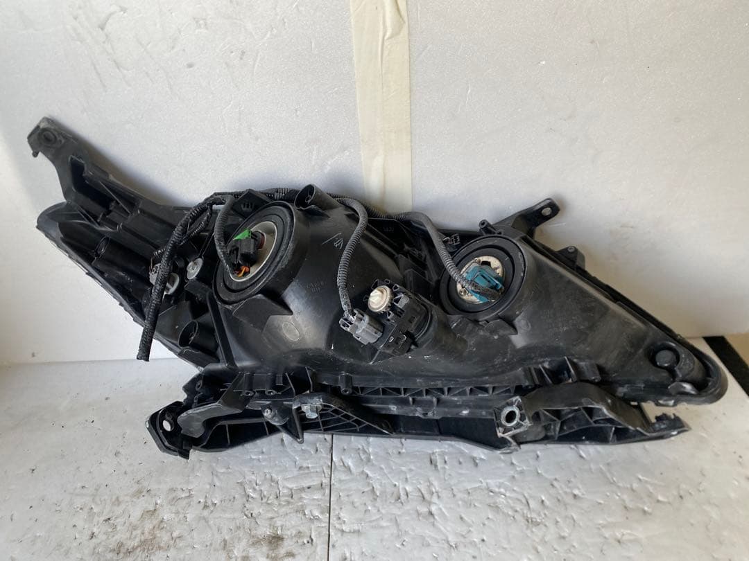 ホンダ グレイス GM4 / GM5 / GM6 系純正ヘッドライト 左右セット