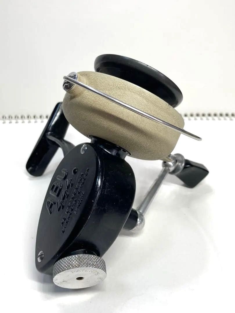 ABU444【RECORD魚ロゴ刻印】スピニングリール　ビンテージ