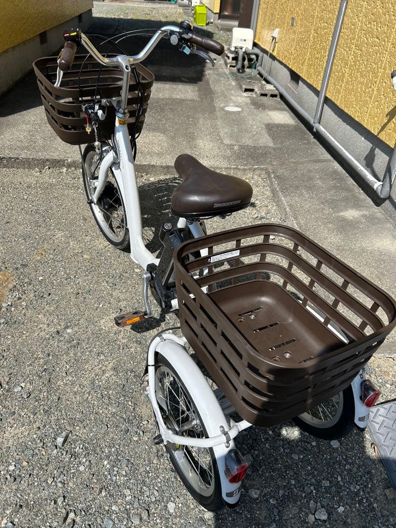 [引き取り、県内配送可能　熊本県八代市] ラクっとワゴン　電動アシスト三輪車