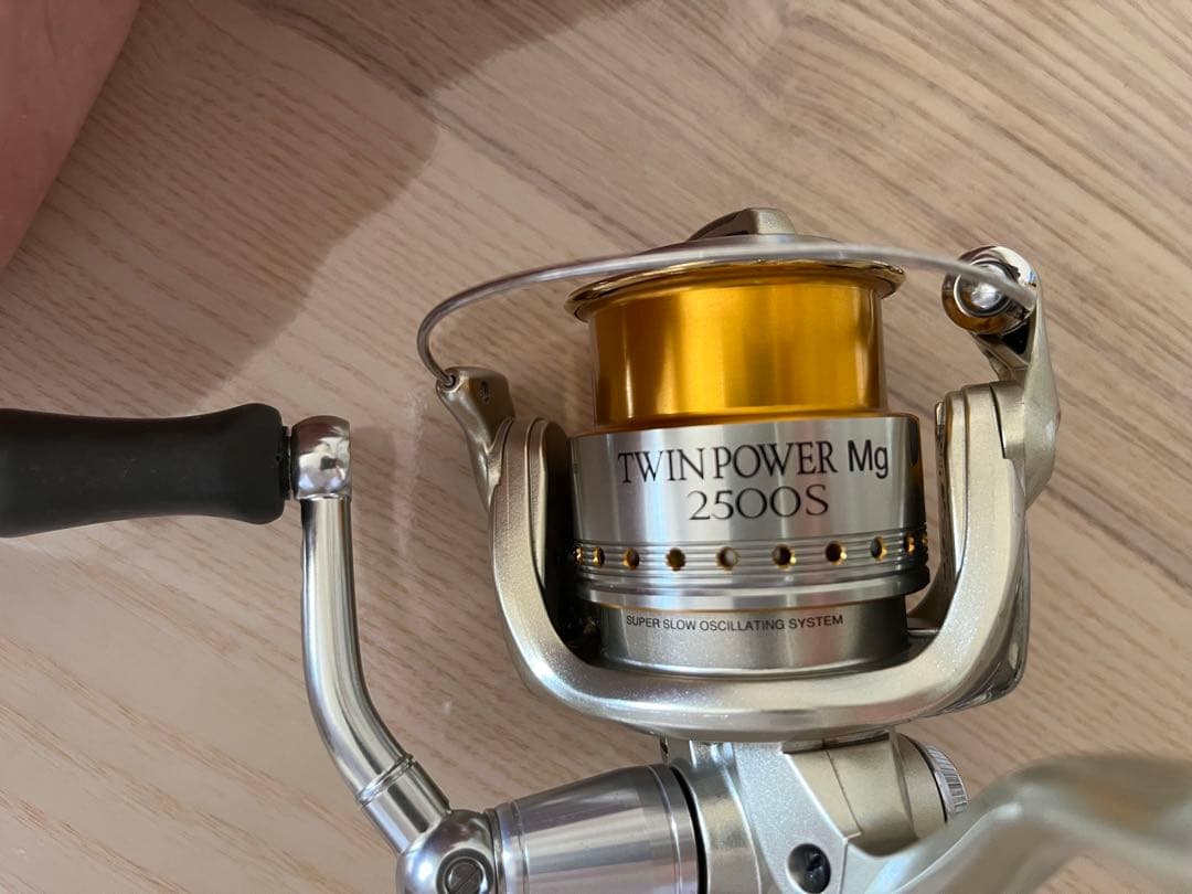 早い物勝ち！シマノ　shimano ツインパワー　2500s mg