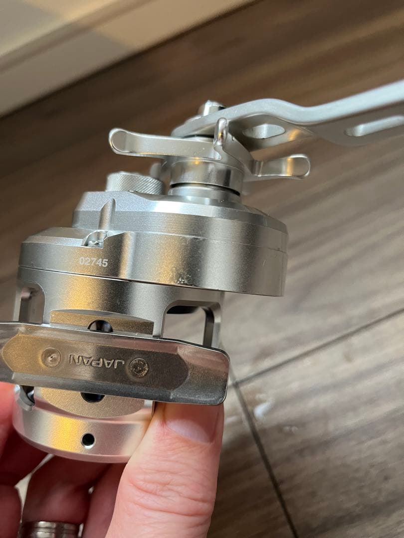 シマノ オシアジガー 1500HG 箱なし 小キズあり