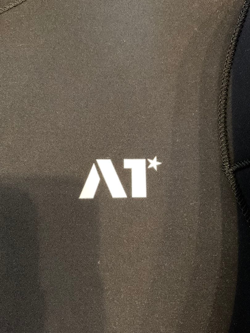 AIRTIGHT エアタイト ウエットスーツ タッパー メンズ　MLサイズ